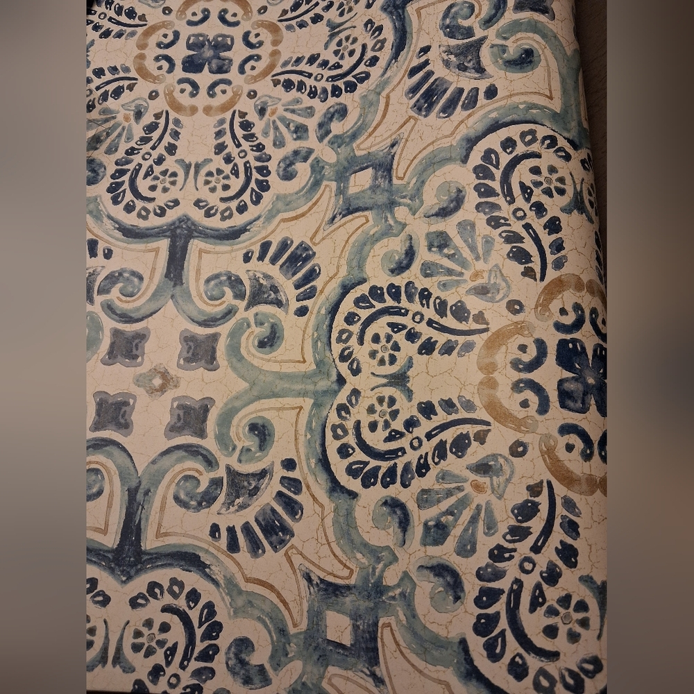 "Wall Pops" Peel N Stick  Decorative Wallpaper Roll